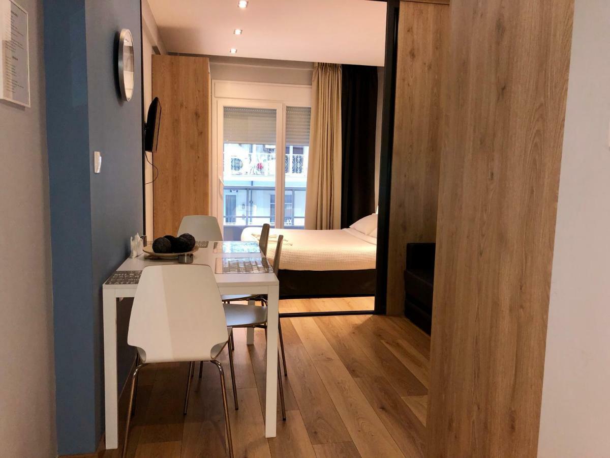 Mitropoleos Street Elegant Apartment Firostefani Dış mekan fotoğraf